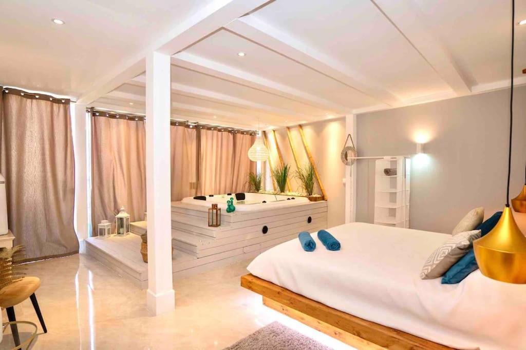 Luxuryvilla With Private Heated Pool And Spa 7P Quarteira Esterno foto