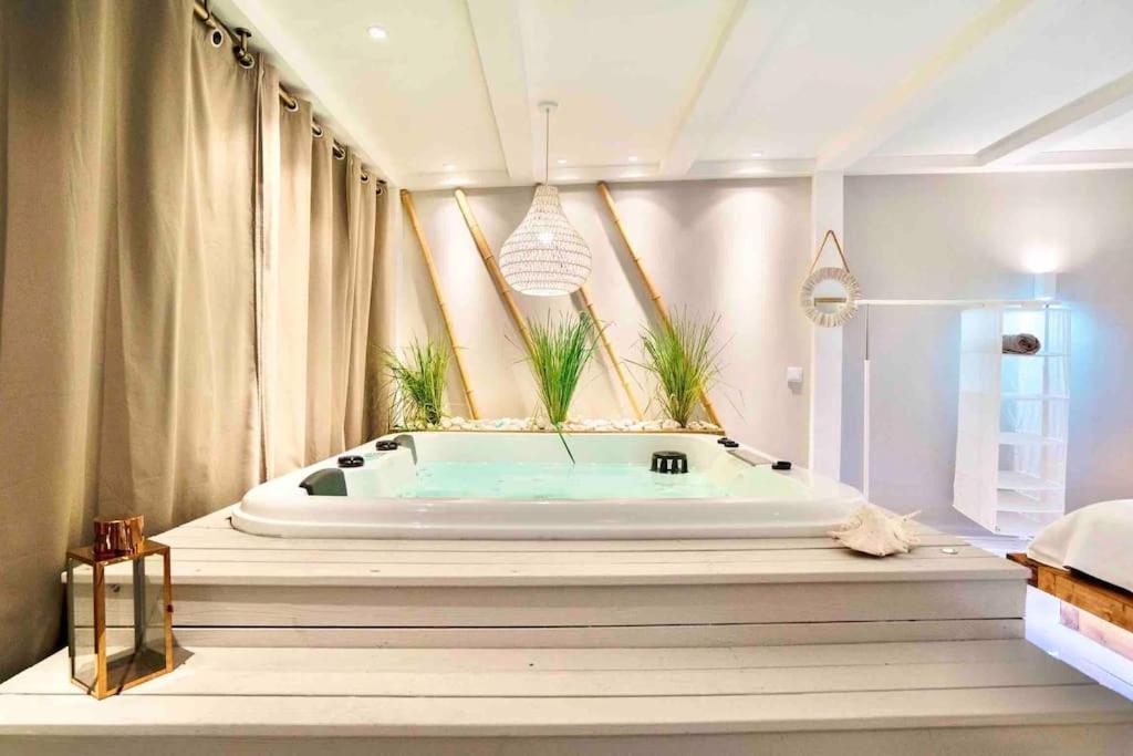 Luxuryvilla With Private Heated Pool And Spa 7P Quarteira Esterno foto