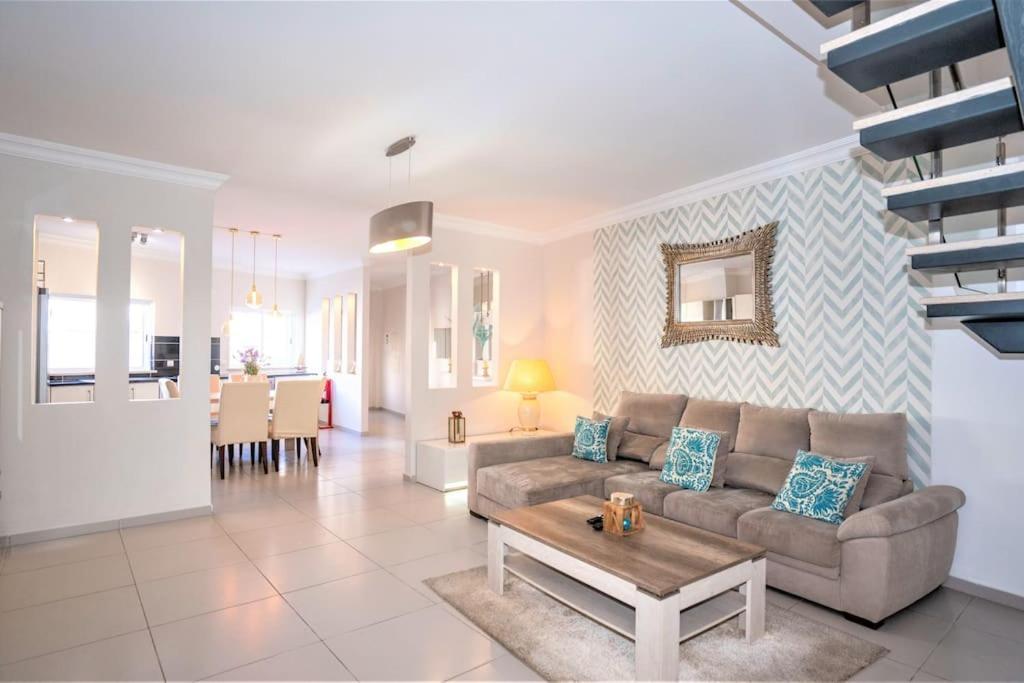 Luxuryvilla With Private Heated Pool And Spa 7P Quarteira Esterno foto
