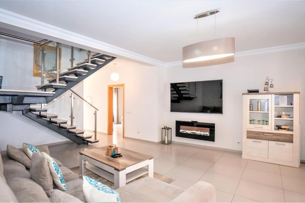Luxuryvilla With Private Heated Pool And Spa 7P Quarteira Esterno foto