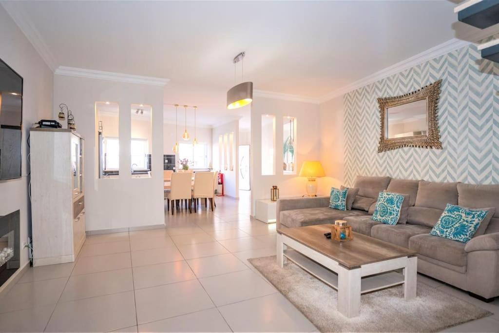 Luxuryvilla With Private Heated Pool And Spa 7P Quarteira Esterno foto